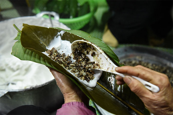 bánh tẻ làng chờ